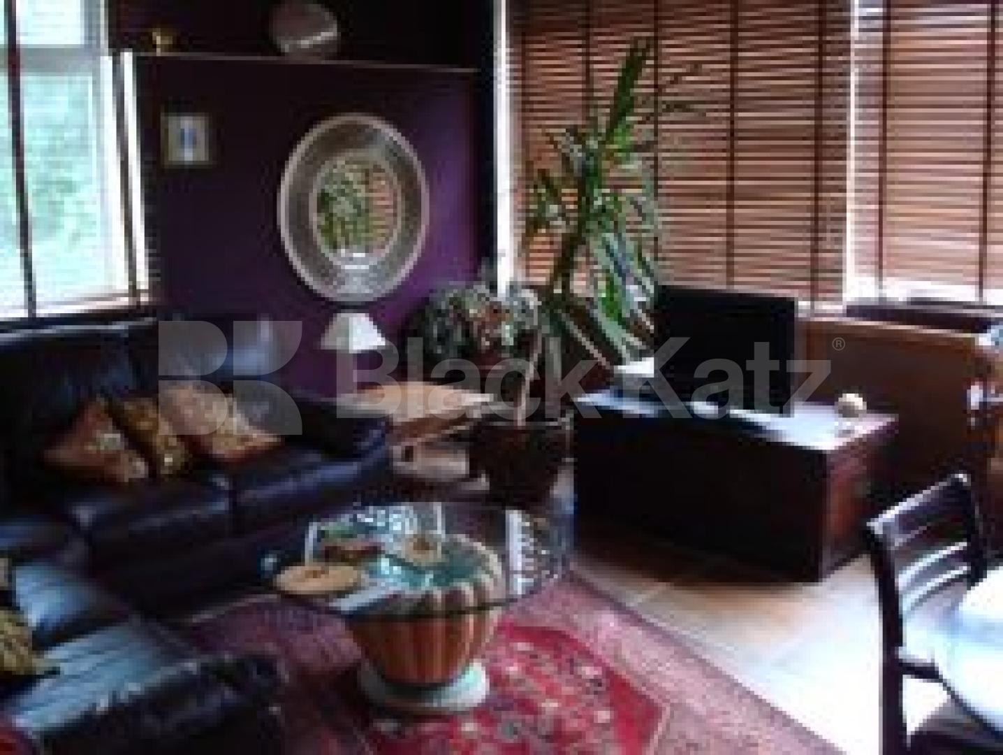 			New Instruciton, 2 Bedroom, 1 bath, 1 reception Flat			 Linden Gardens, NOTTINGHILL